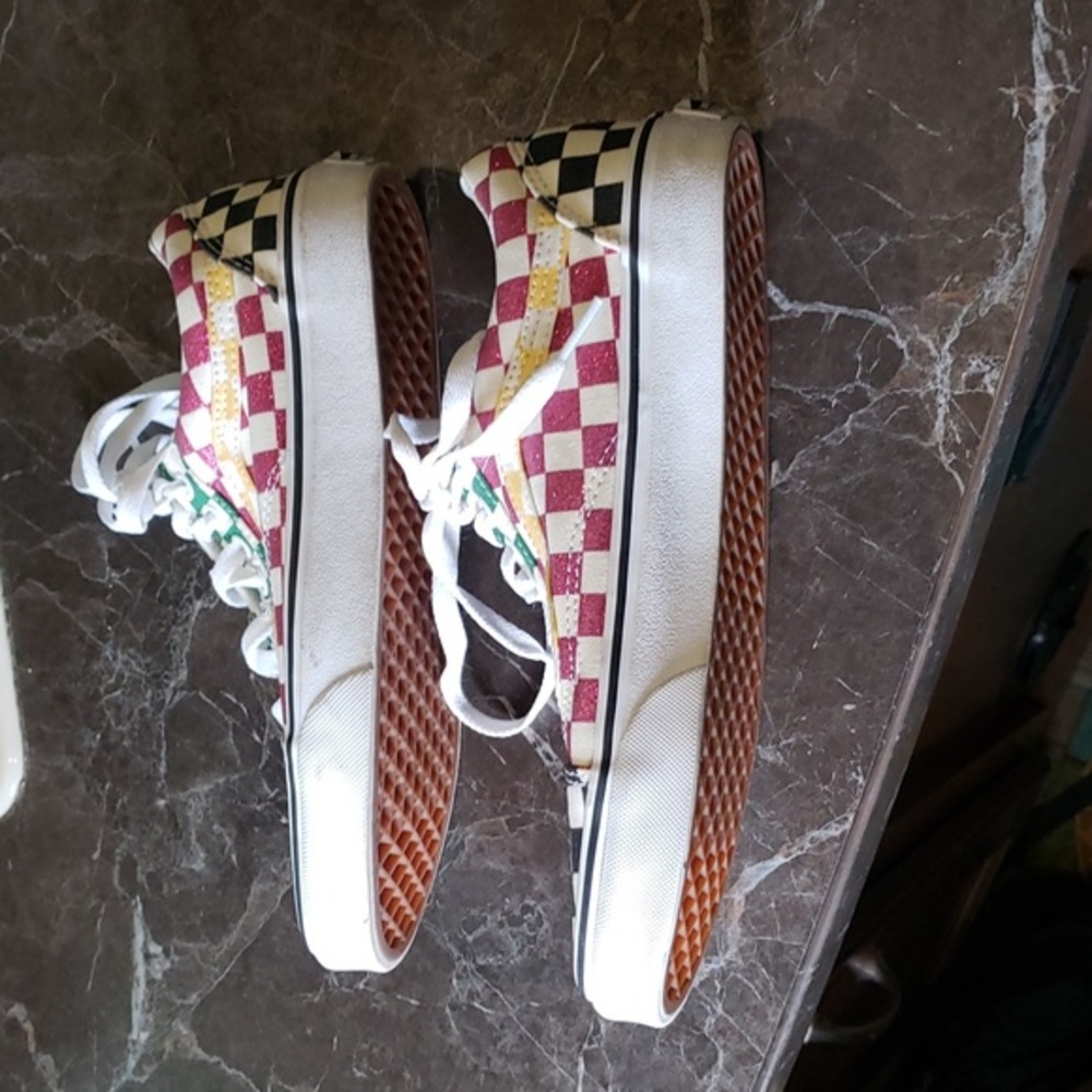 Worn once Vans‎ Glitter Check Old Skool sneakers size 6.5. - Picture 7 of 8
